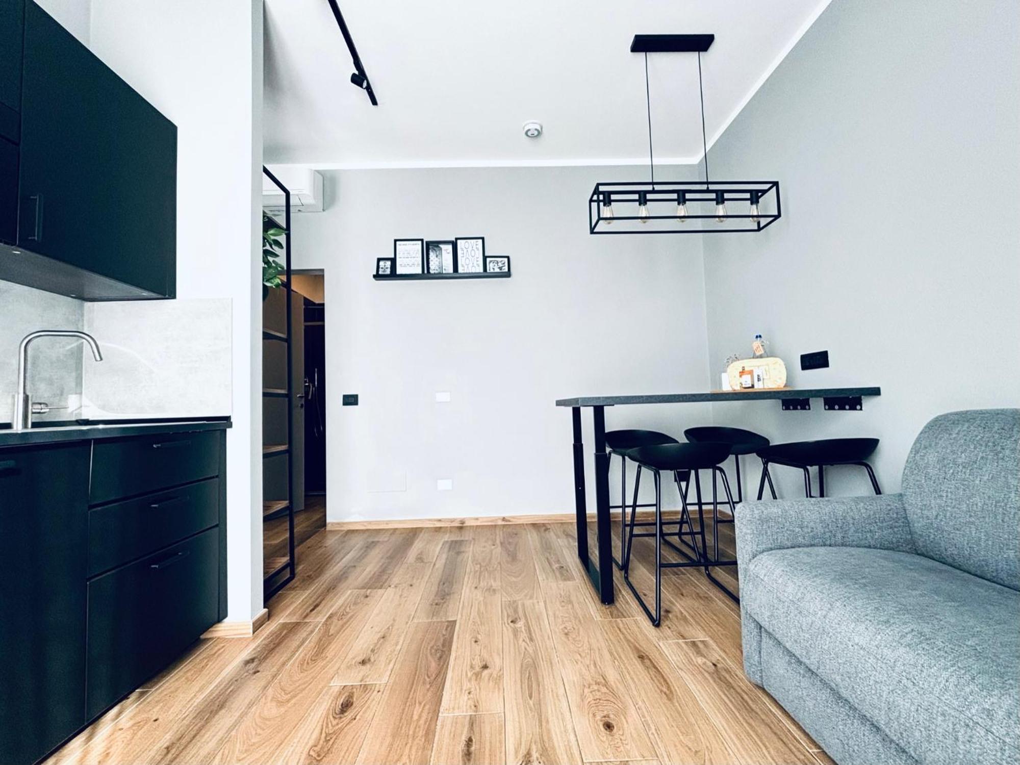M4 Black Monolocale Moderno E Funzionale Scandicci Luaran gambar